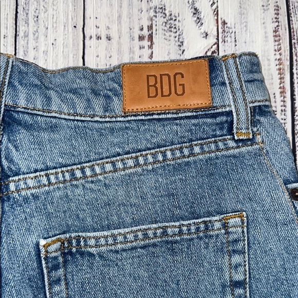 BDG Pax Denim Distressed Women's Shorts‎ Sz. W26 - Picture 7 of 7